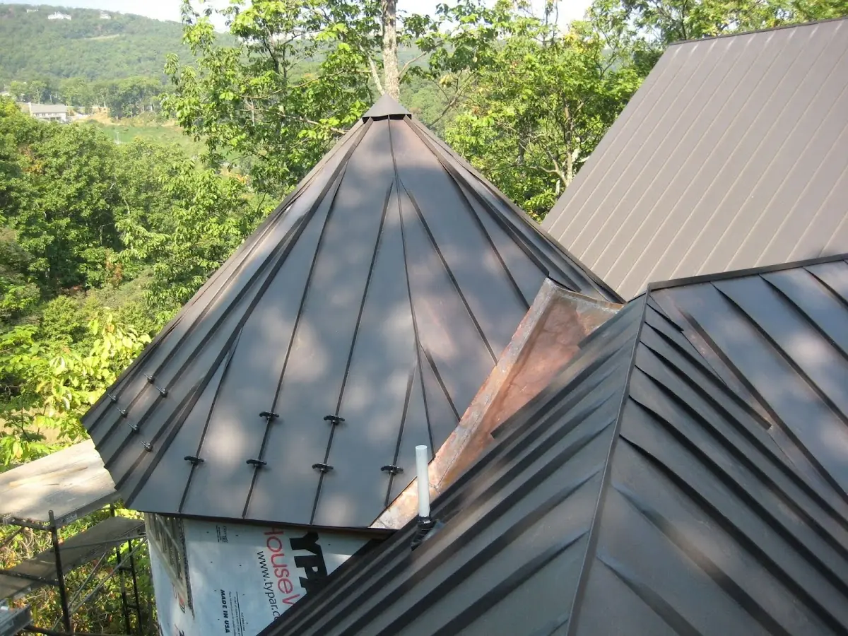 Professional Roof Tarp Installation by Craftsman Roofing in Rancho La Paz